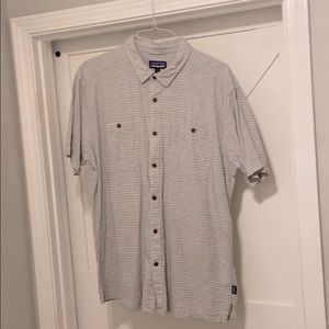 Patagonia men’s button down shirt